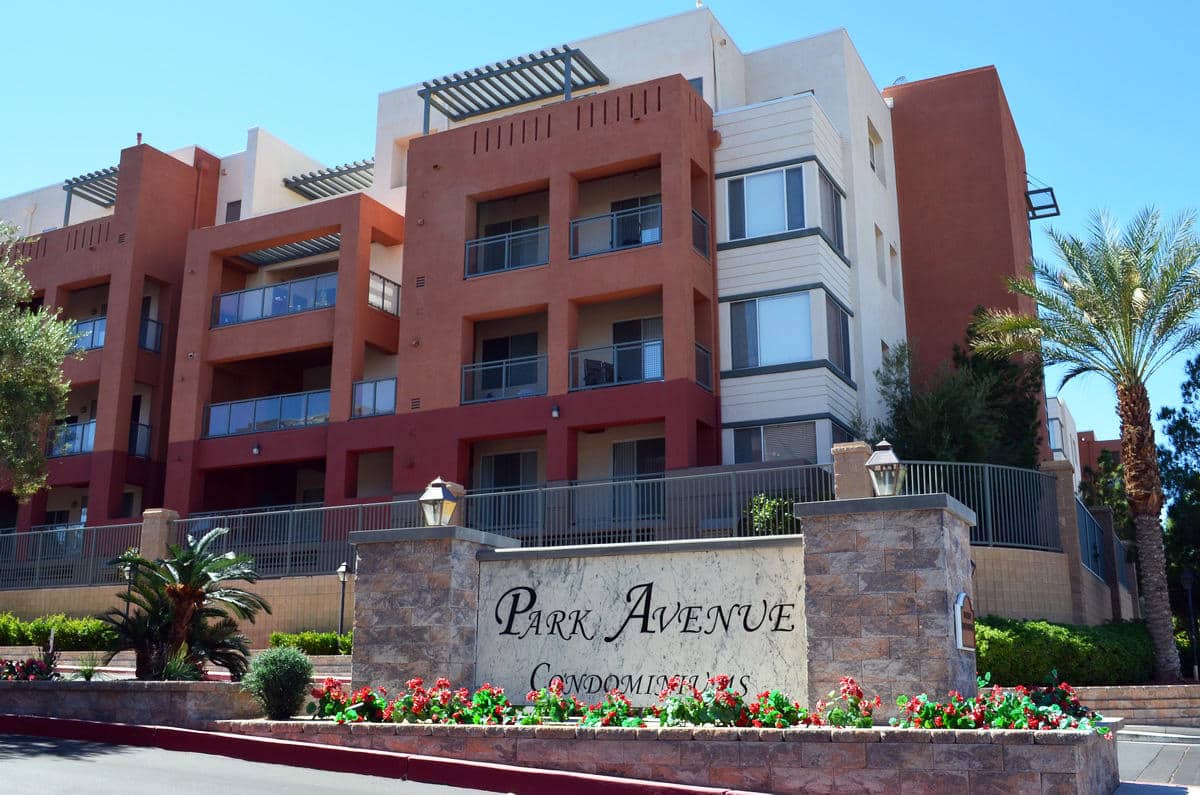 Park Avenue Condos Las Vegas / RE/MAX List For 1