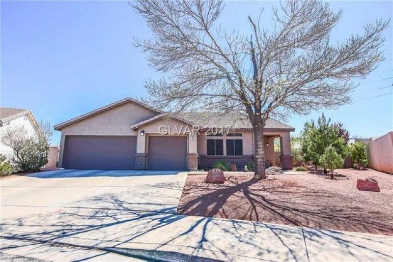 Champion Village Henderson NV Homes / RE/MAX List For 1