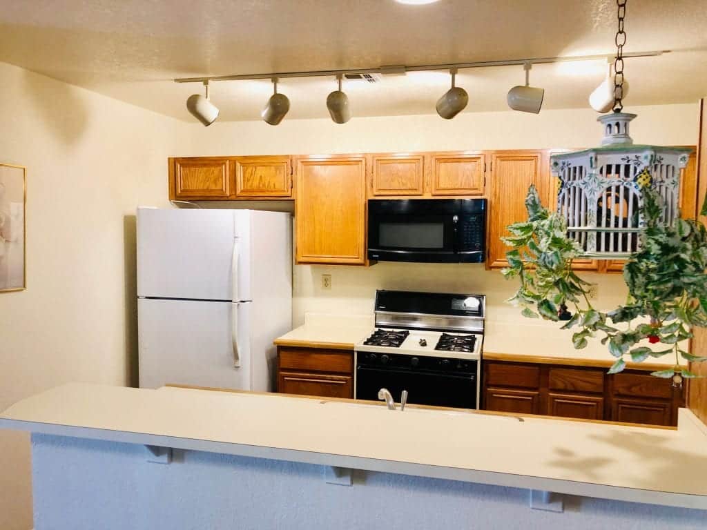 Admirals Point Condos / RE/MAX List For 1