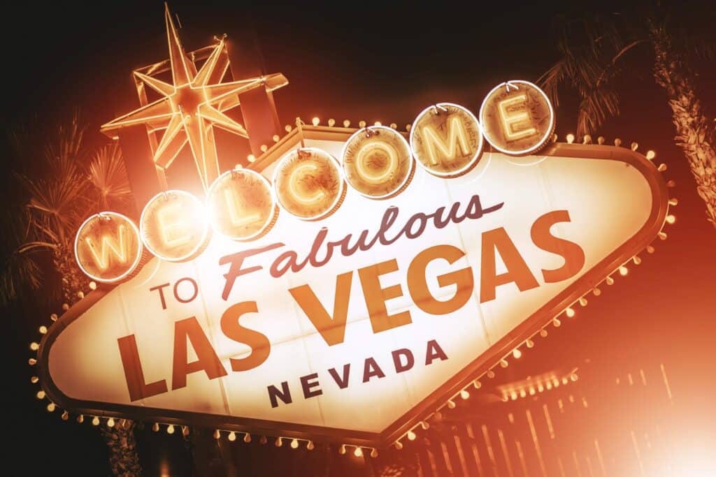 Top Reasons to Move to Las Vegas Best things about living in Las Vegas